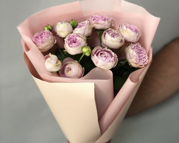 Букет кущових піоновидних троянд Лавандовий сон