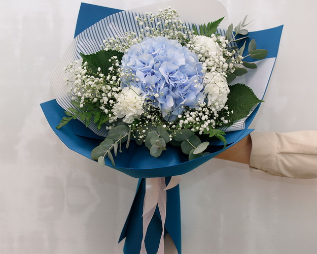 Букет квітів Туманний блиск