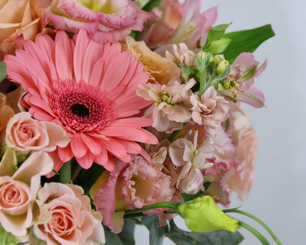 Букет в капелюшної коробки Полуничний джем