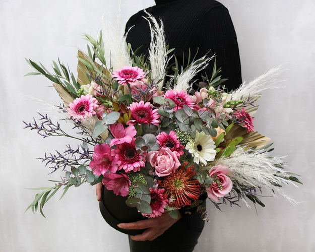 Букет в капелюшної коробки Малібу