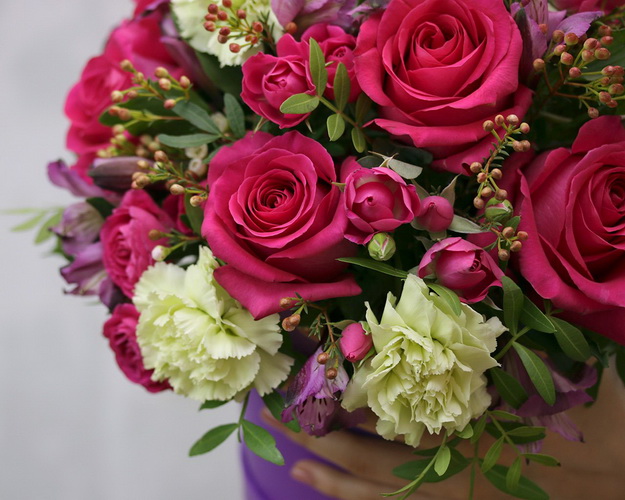 Букет в капелюшної коробки Олена