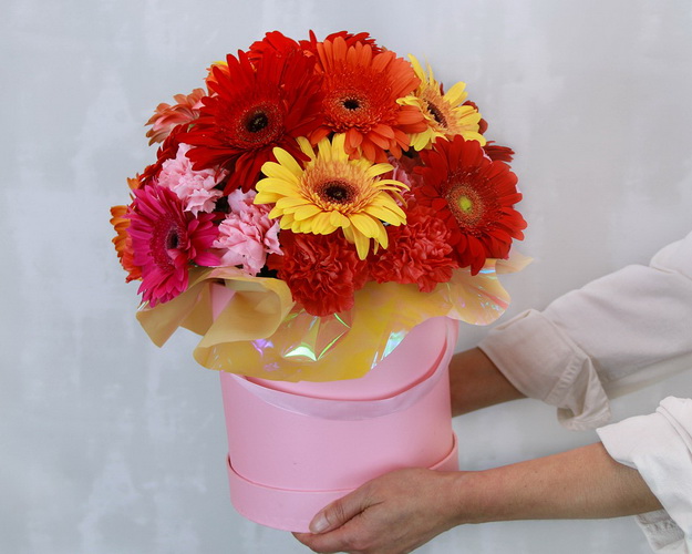 Букет в капелюшної коробки Розмай