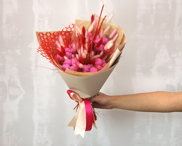 Букет із сухоцвітів Рожева пантера