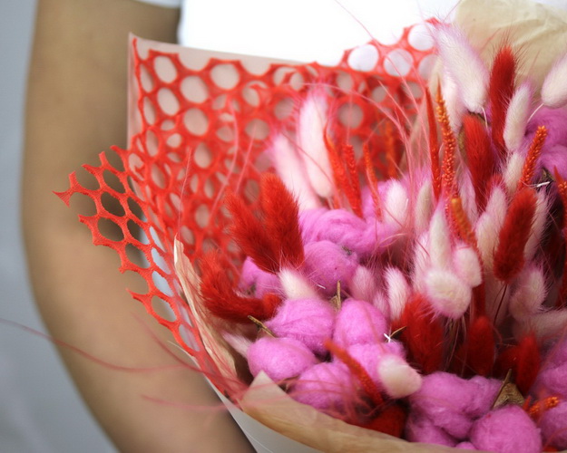 Букет із сухоцвітів Рожева пантера