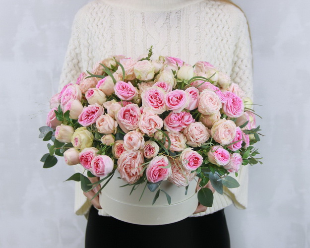 Квіти в коробці Зефірка