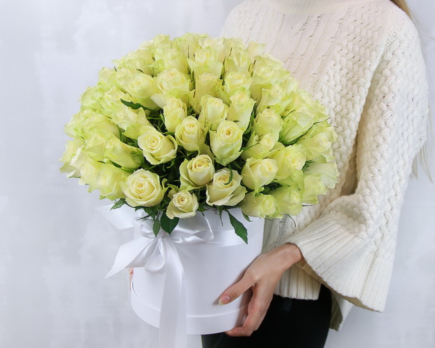 Квіти у коробці Світле почуття