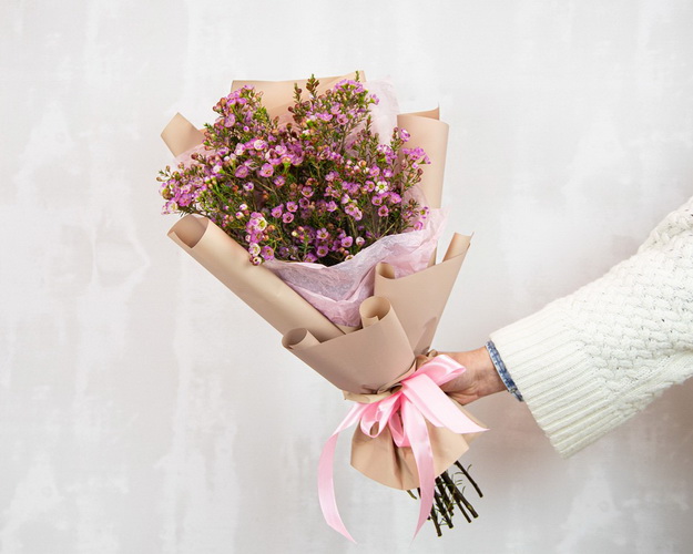 Букет ДУО з 11 гілок хамелаціуму