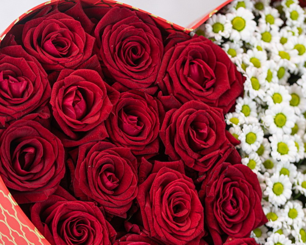 Квіти у коробці Валентин