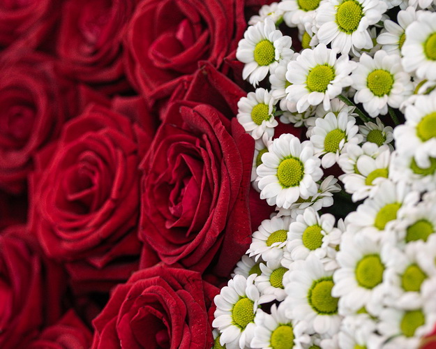 Квіти у коробці Валентин