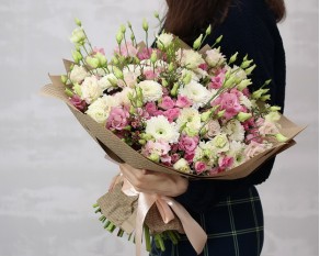 Букет квітів Скромна красуня