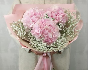 Букет квітів Перше кохання