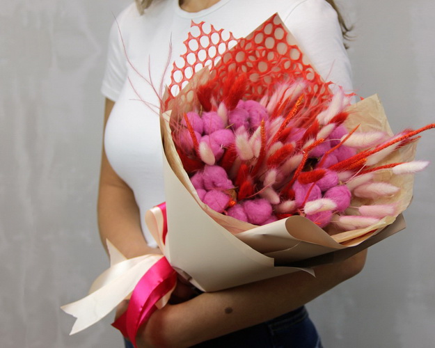 Букет із сухоцвітів Рожева пантера