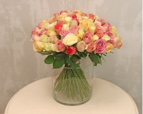 Троянда ніжний мікс