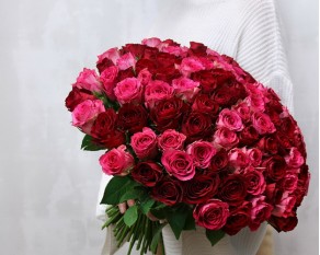 Букет із 101 троянди Два кольори