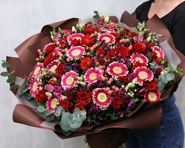 Букет квітів Бароко