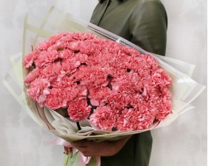 Букет із гвоздик Мрійний