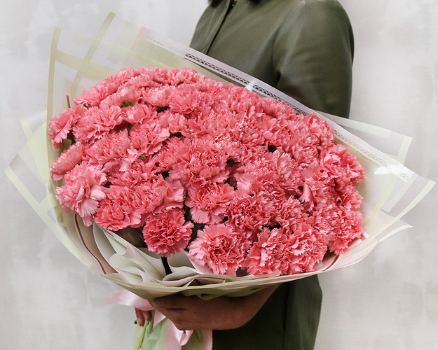 Букет із гвоздик Мрійний