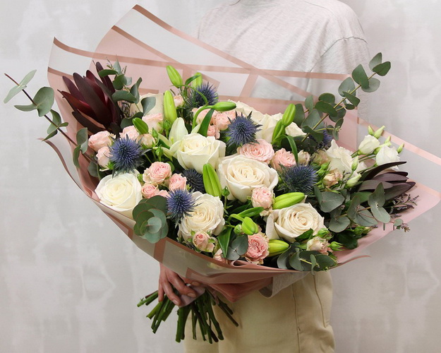 Букет квітів Акрополь кохання