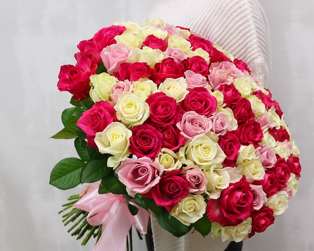 Букет зі 101 троянди Закоханість