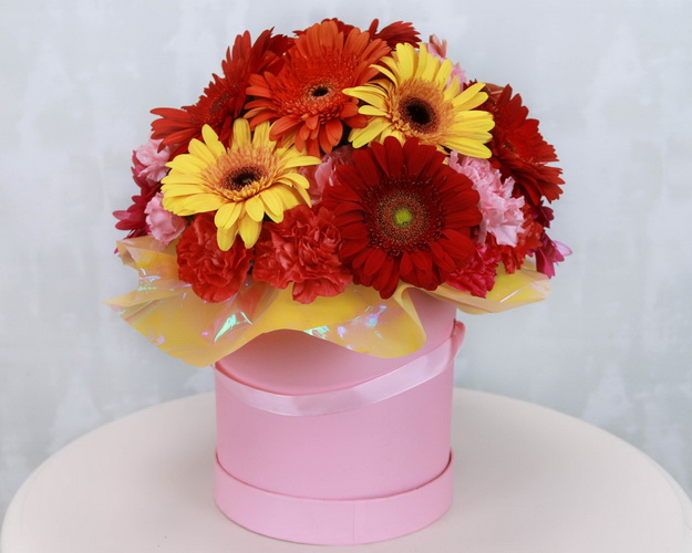 Букет в капелюшної коробки Розмай