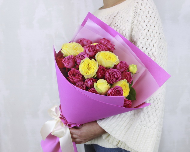 Букет квітів Червона зоря