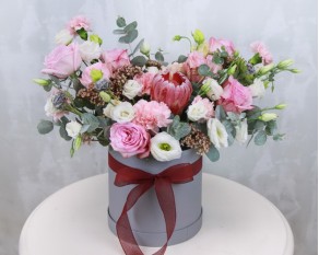 Квіти в коробці Незабутня зустріч