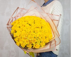 Букет із 101 троянди Сонце