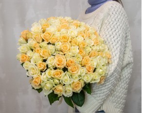 Букет із 101 троянди Каприз