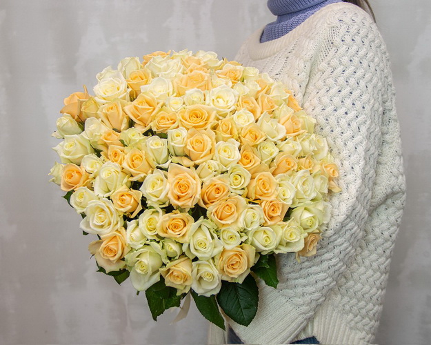 Букет із 101 троянди Каприз