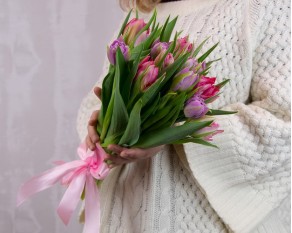 Букет із 15 тюльпанів піоноподібних мікс під стрічку