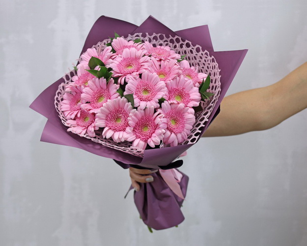 Букет квітів Малиновий десерт