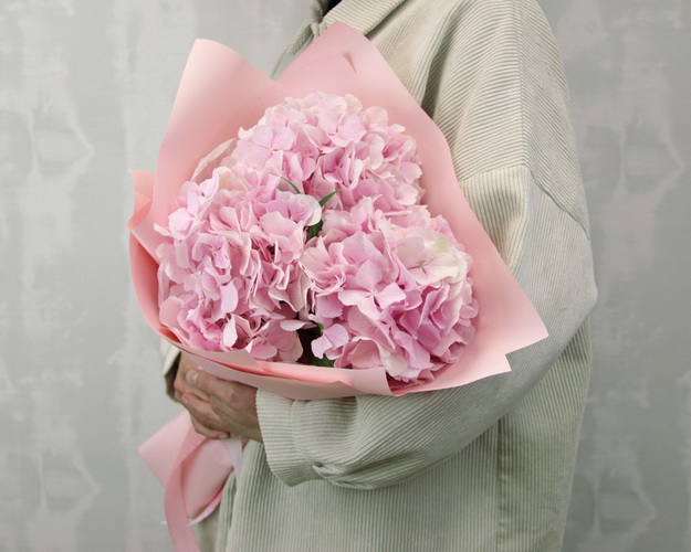 Букет квітів Перший поцілунок