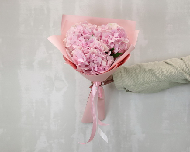 Букет квітів Перший поцілунок