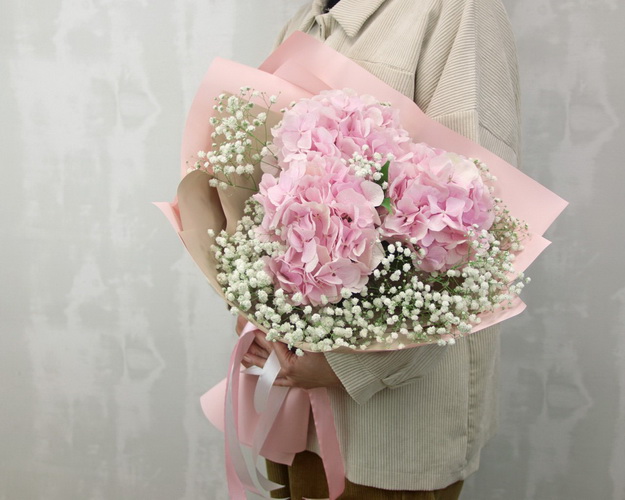 Букет квітів Перше кохання