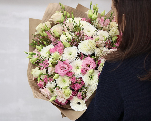 Букет квітів Скромна красуня