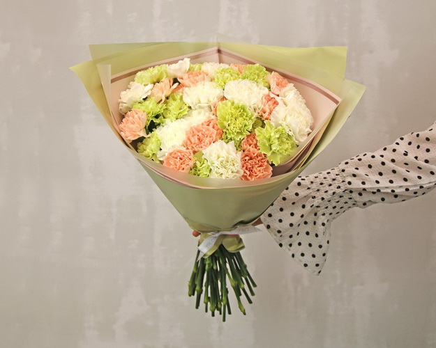 Букет з 35 діантусів (гвоздик) мікс у стильній упаковці