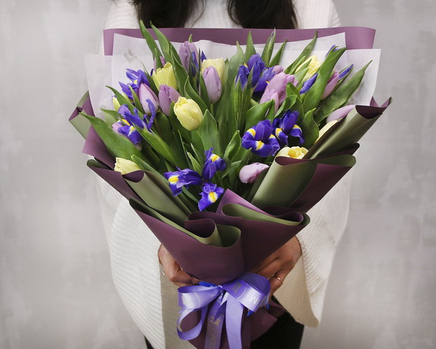 Букет квітів Очей чарівність