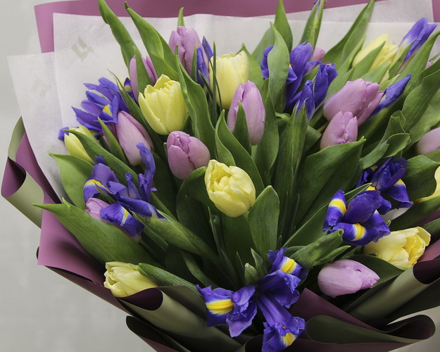 Букет квітів Очей чарівність