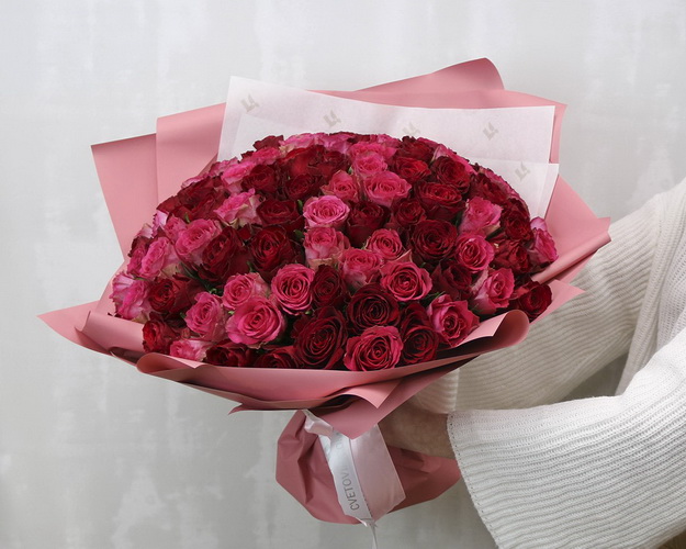 Букет із 101 троянди Кольори