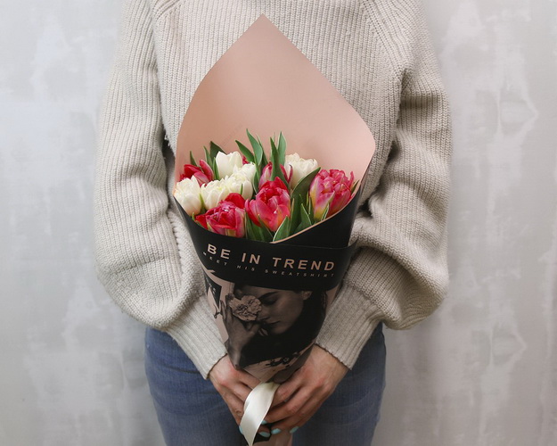 Букет піоноподібних тюльпанів мікс