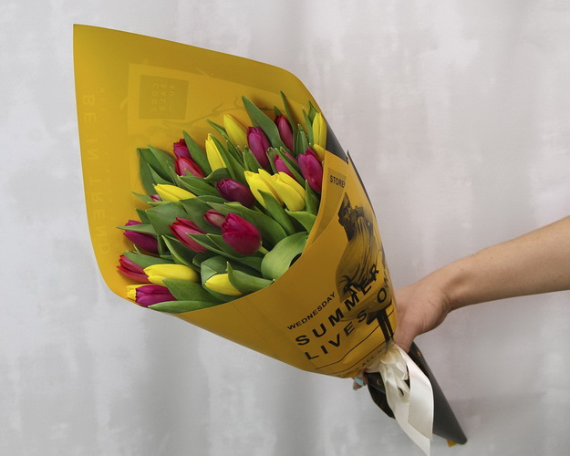 Букет тюльпанів Яркий ранок