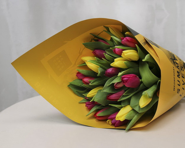 Букет тюльпанів Яркий ранок