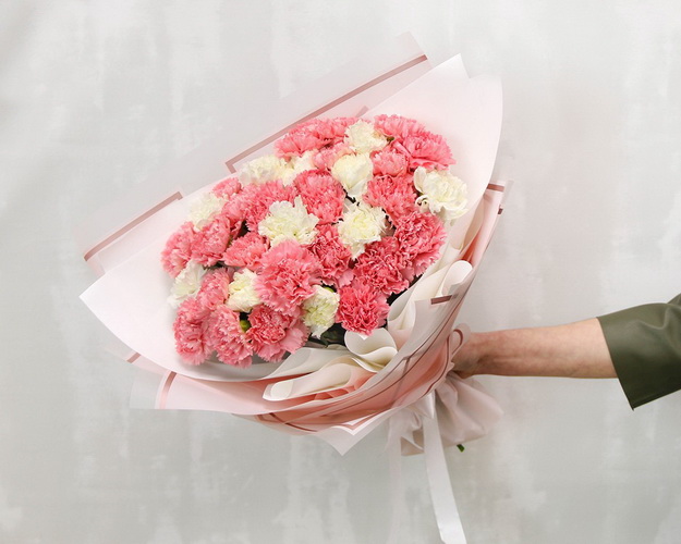 Букет гвоздик Розова хмарина