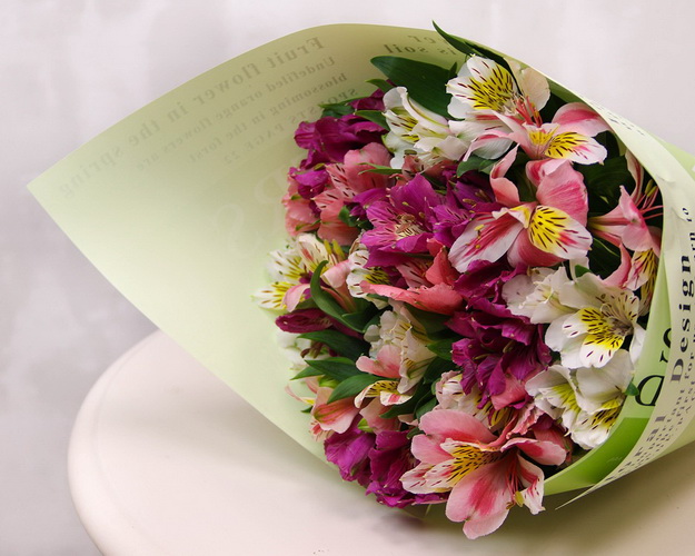 Букет альстромерій Аврора