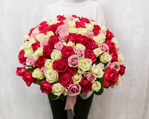 Букет зі 101 троянди Мрійливість